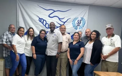 ABV tabata di bishita na Boneiru serka e sindikato AFBW.